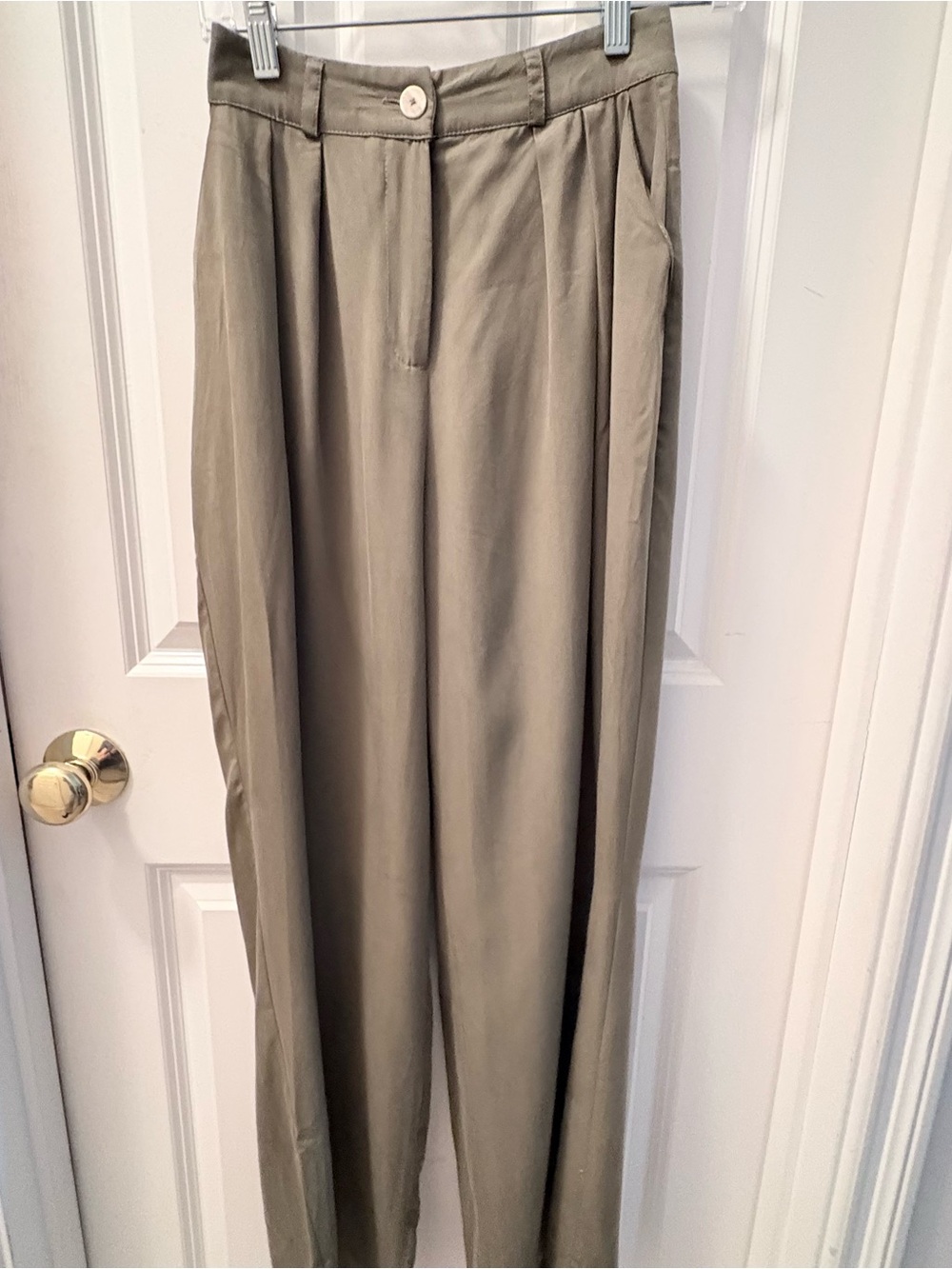 Women’s Mus and Bombon Lightweight Olive Green trousers